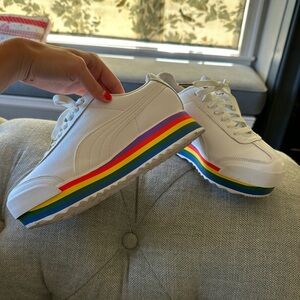 Size 6 white/rainbow pumas